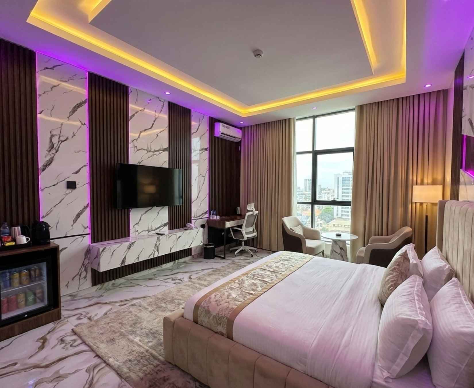 Tiano Executive Room